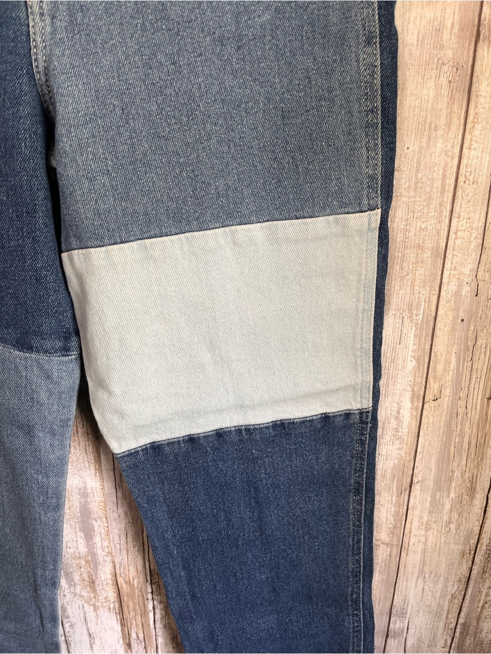 NWT Hollister Ultra High Rise Mom Jeans 25 Patchwork Colorblock Denim - Picture 4 of 7